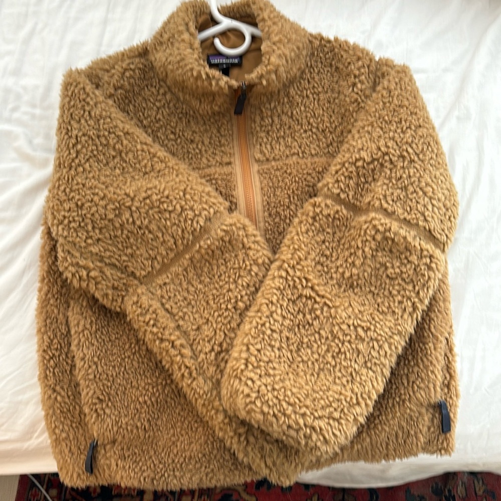Patagonia teddy bear fleece